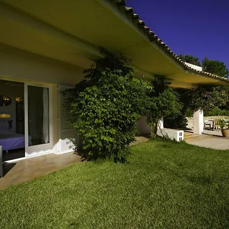 Uptica 16 Pers Piscine Vue Villa