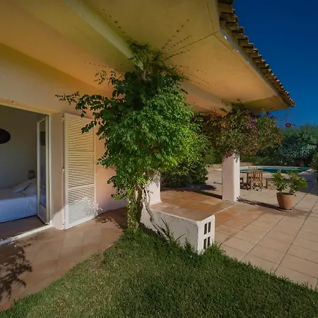 Uptica 16 Pers Piscine Vue Villa